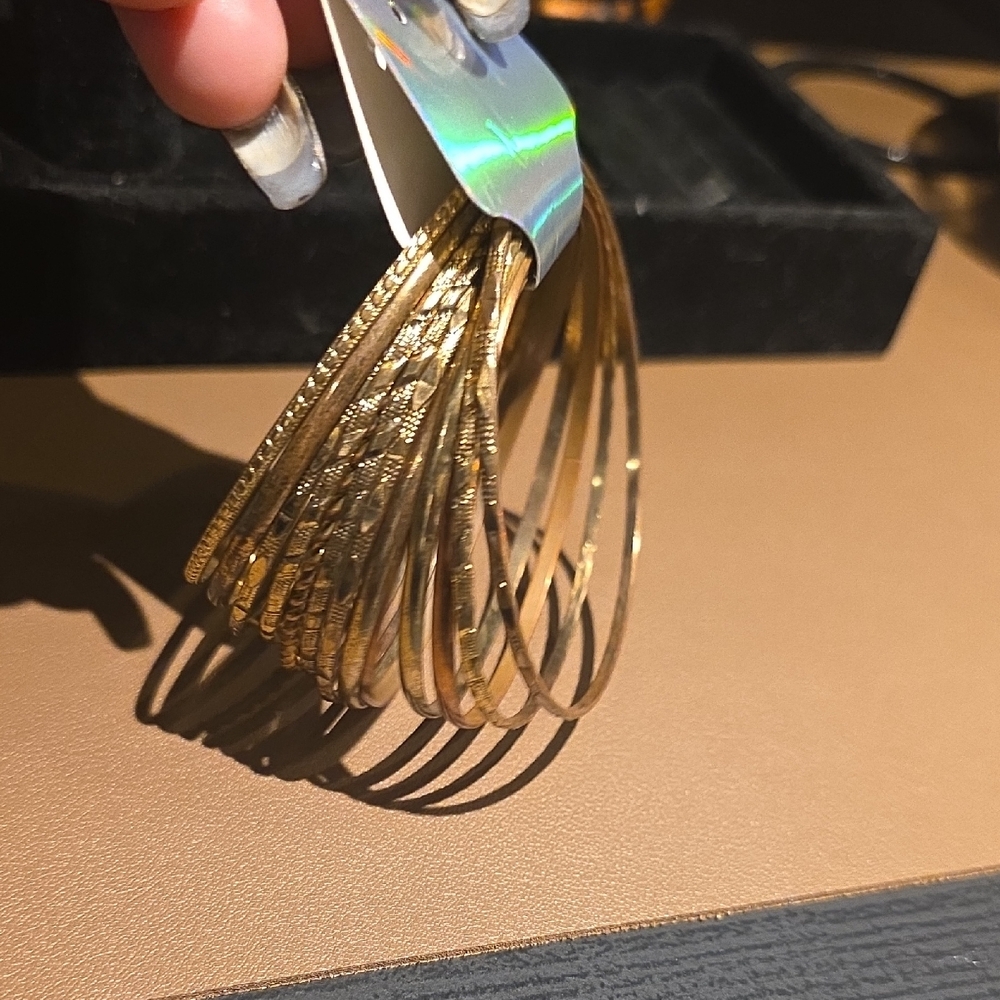 Source Unknown Gold-Tone Multi Bangle Bracelet Set - image 2